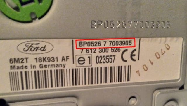 BMW magnetolos etiketė ir serijos numerio pavyzdys 2