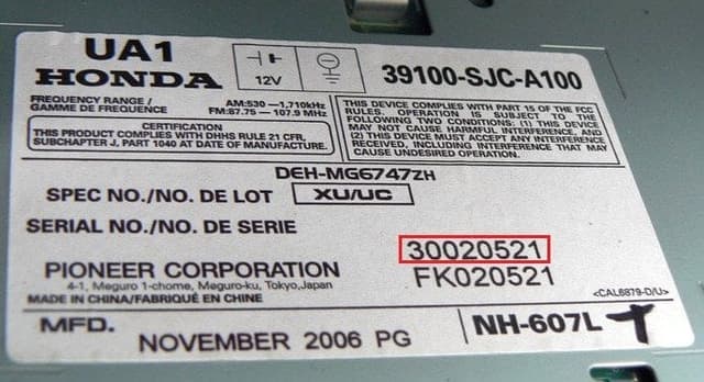Honda magnetolos etiketė ir serijos numerio pavyzdys 3