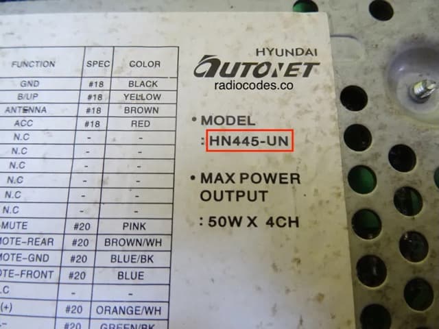 Kia magnetolos etiketė ir serijos numerio pavyzdys 5